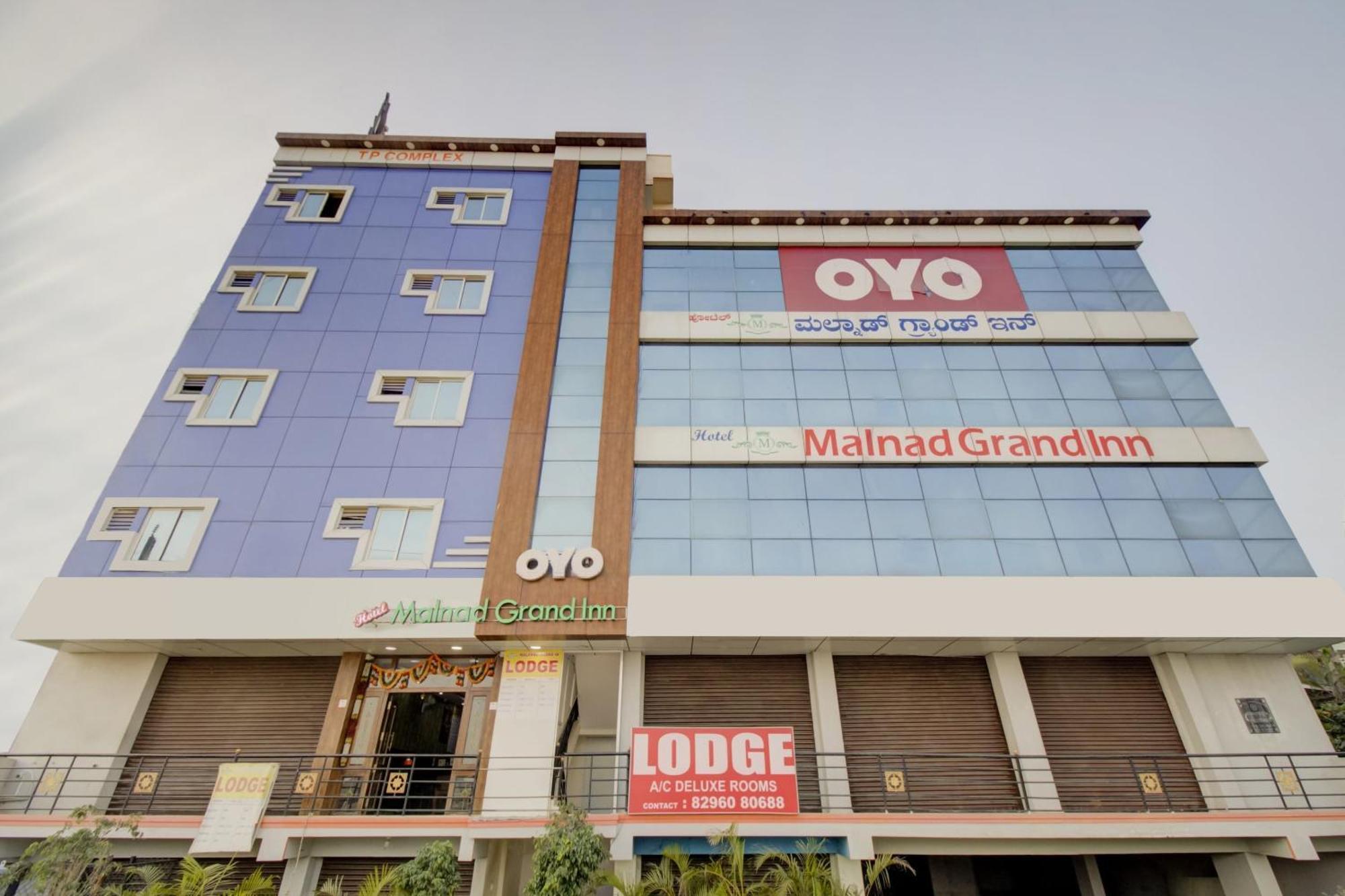 Oyo 76791 马尔纳德大酒店 Kumbalgod 外观 照片